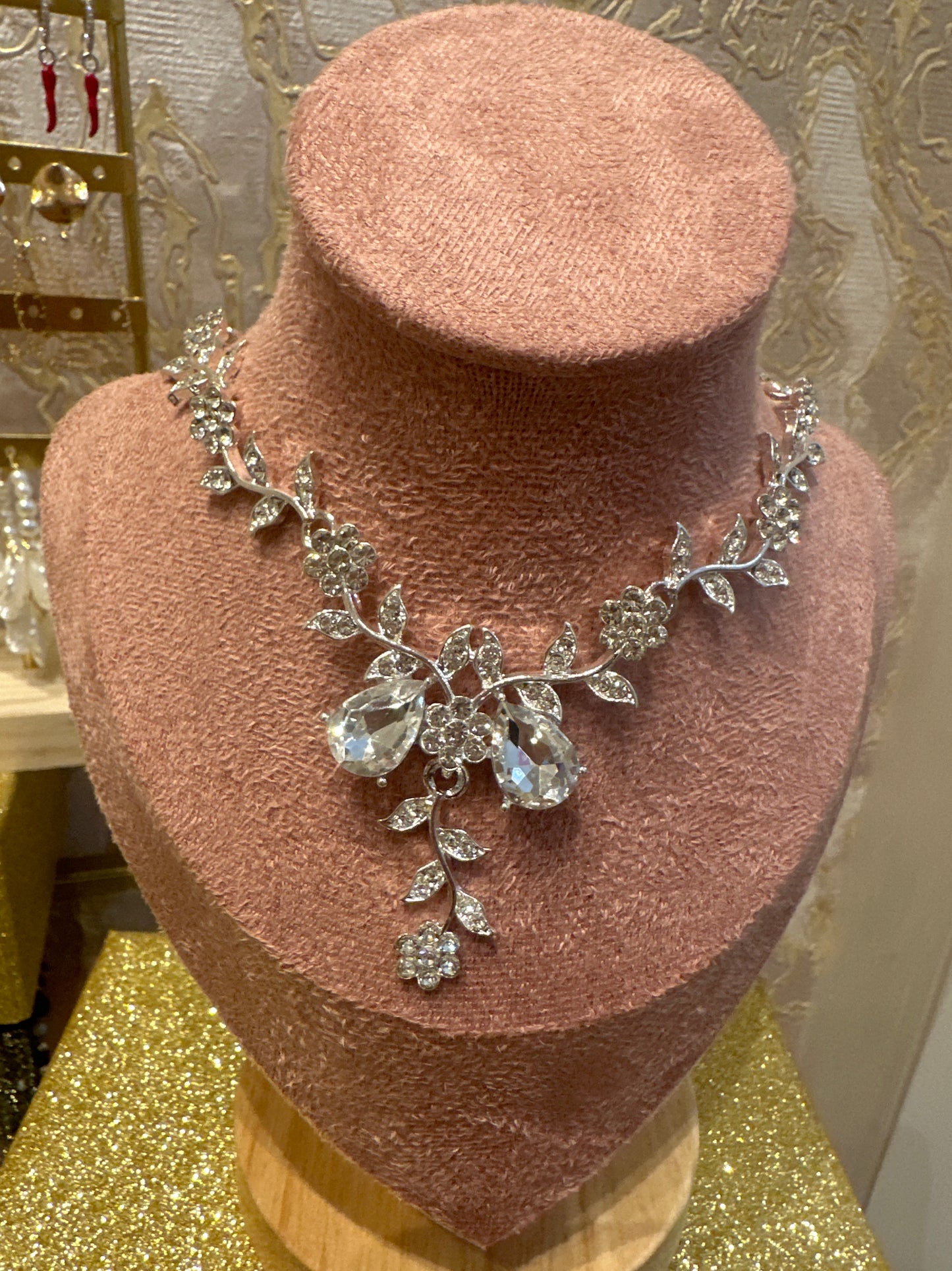 Collana fiori semirigida