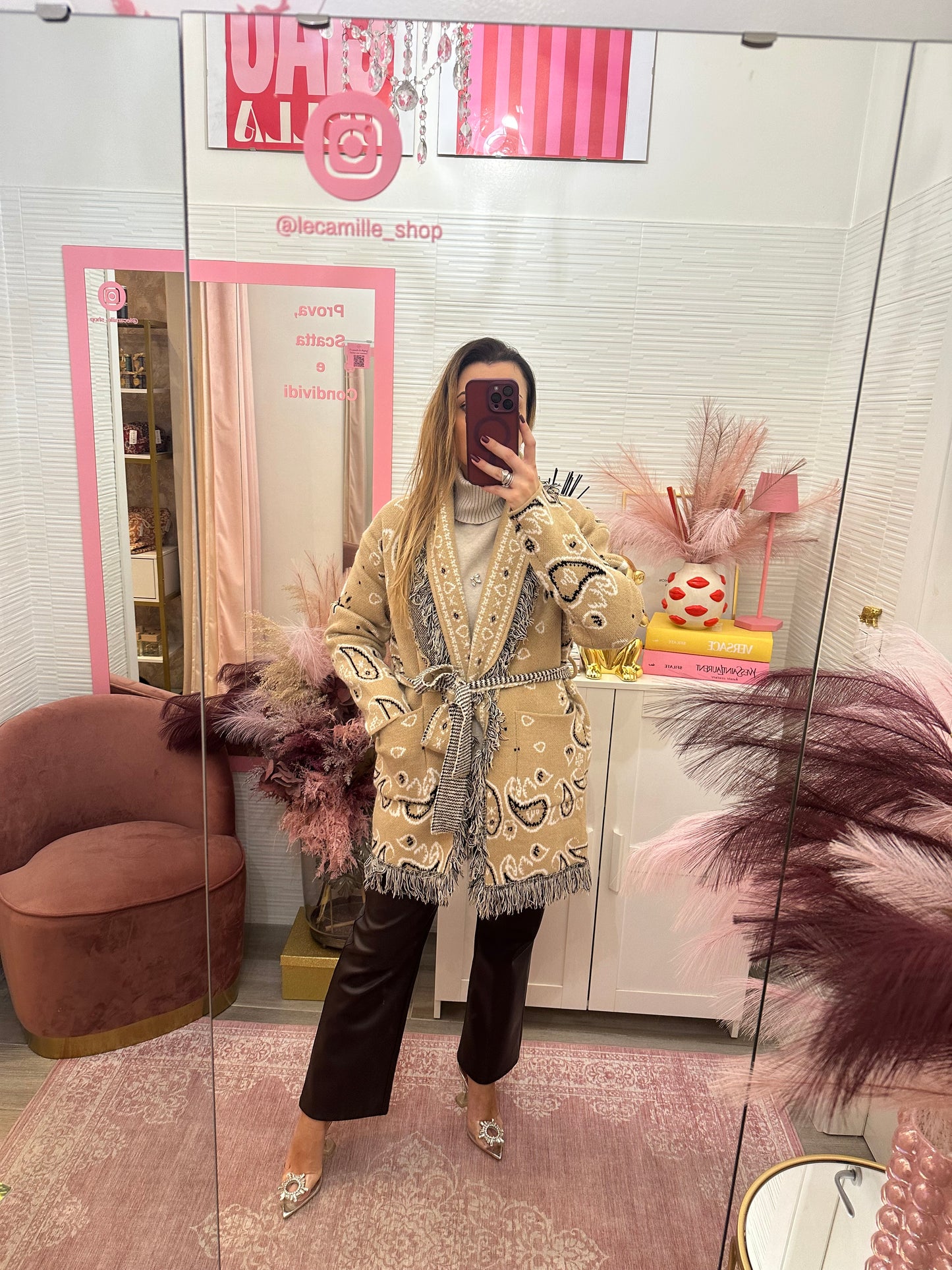 Cardigan bandana