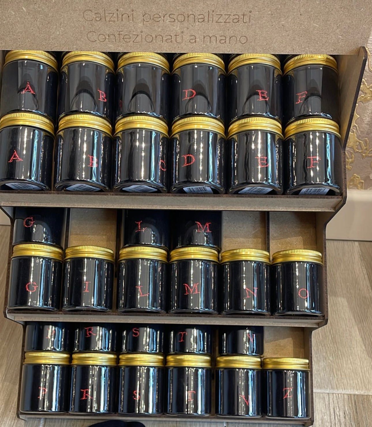 Calza donna iniziale ricamata