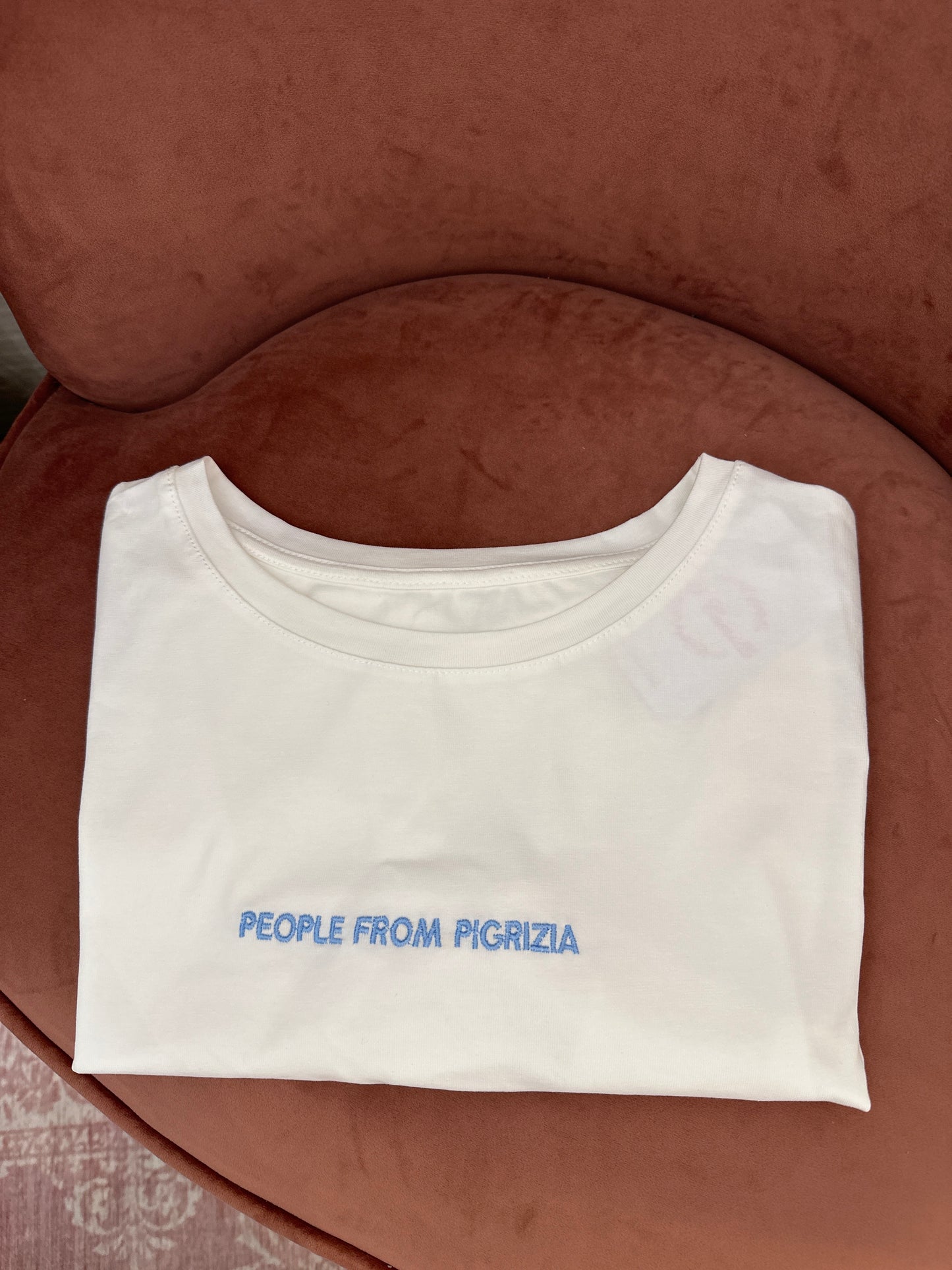 Tshirt scritta Ricamata