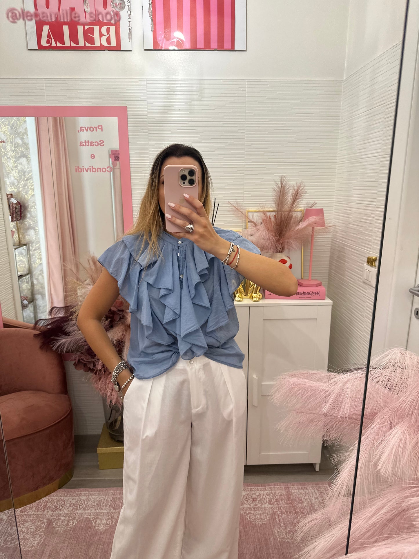 Camicia smanicata volant azzurro