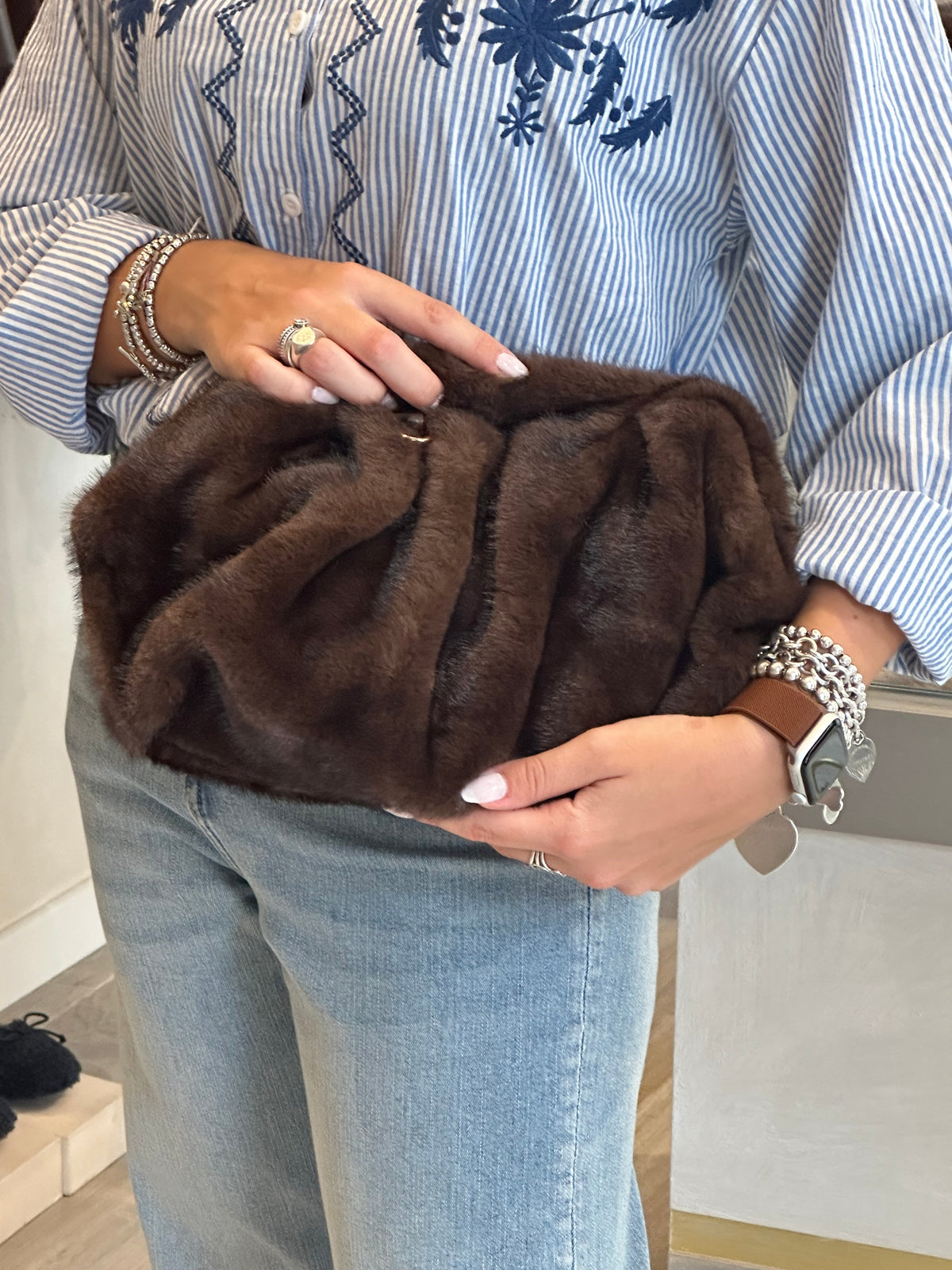 Clutch ecopelliccia moro