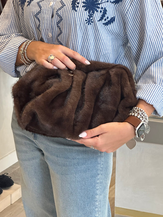 Clutch ecopelliccia moro