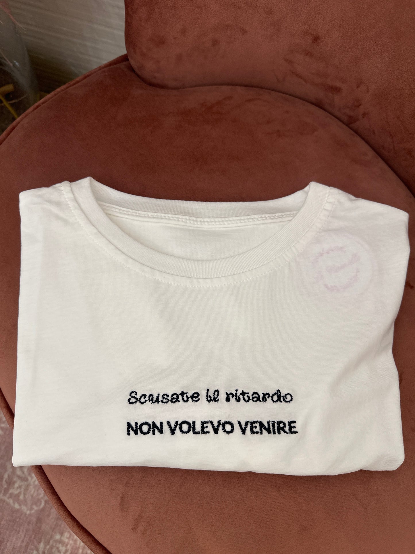 Tshirt scritta Ricamata
