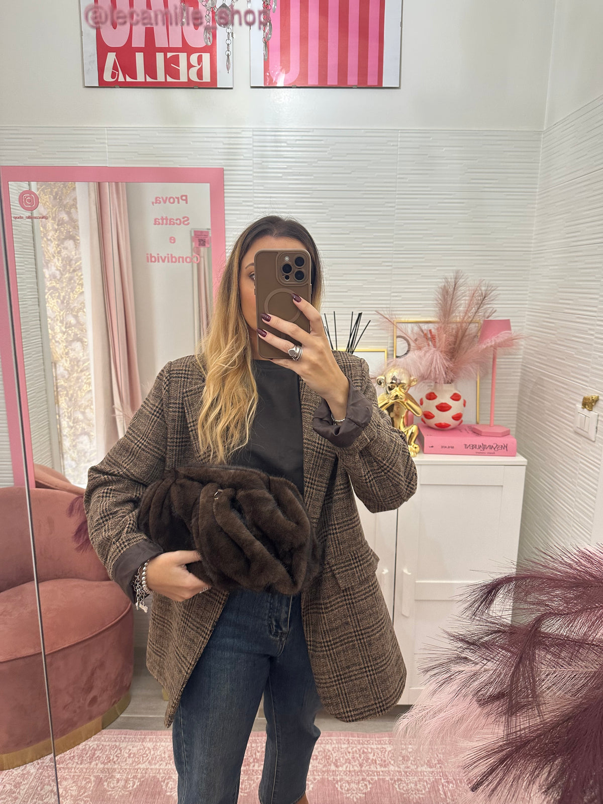 Clutch ecopelliccia moro
