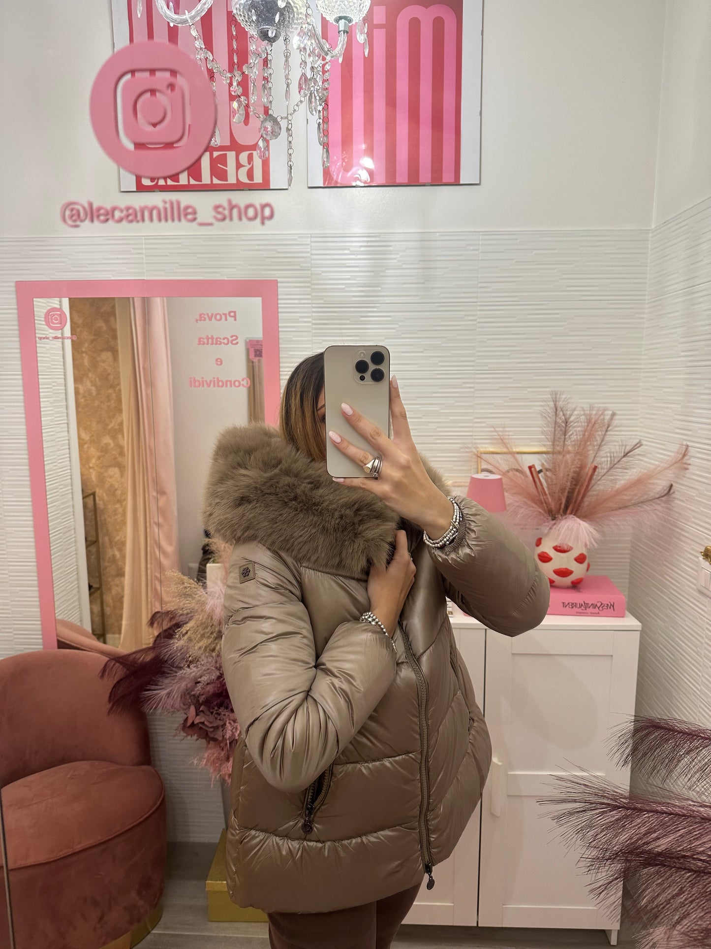 Piumino con cappuccio Taupe