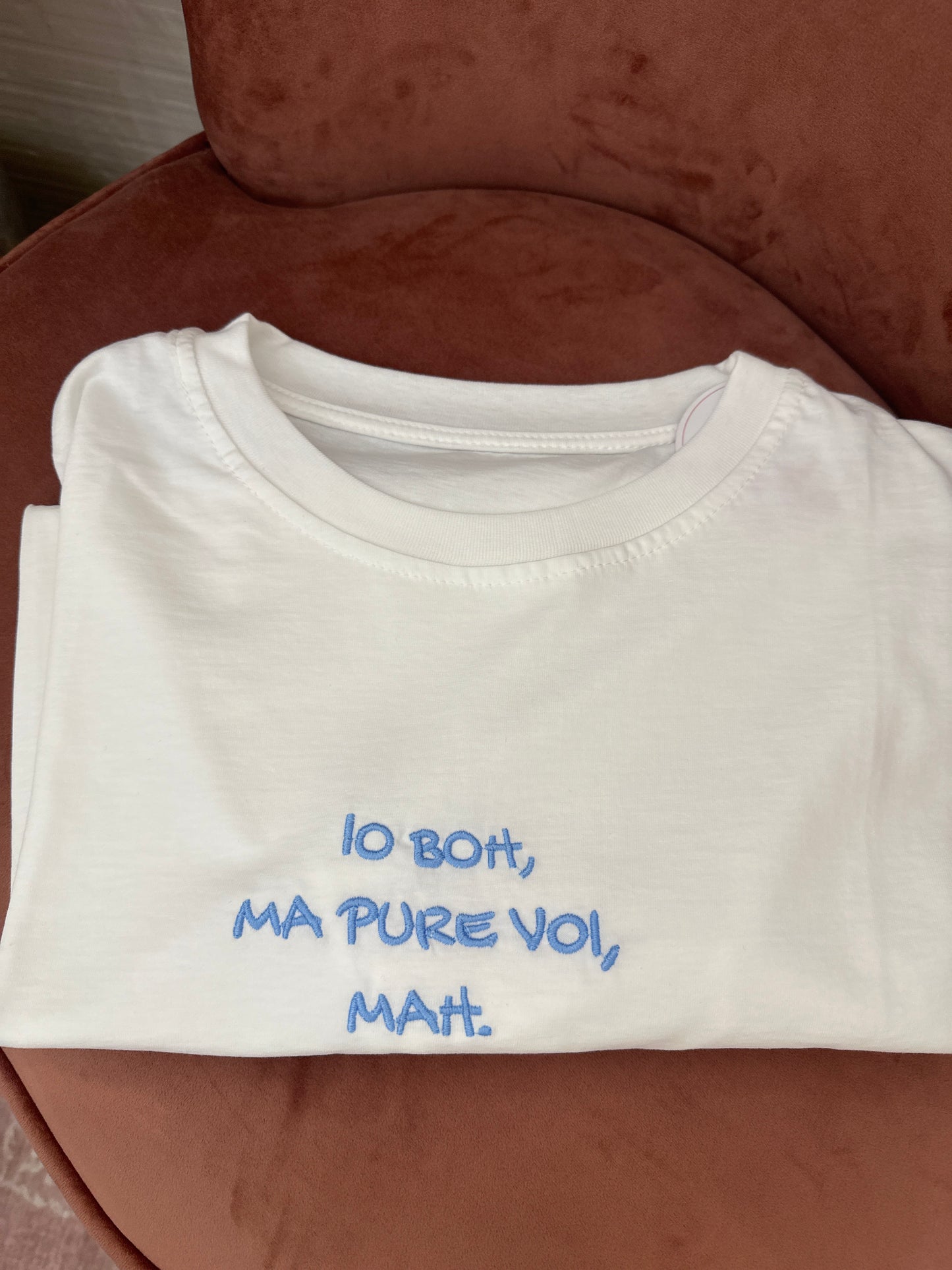 Tshirt scritta Ricamata