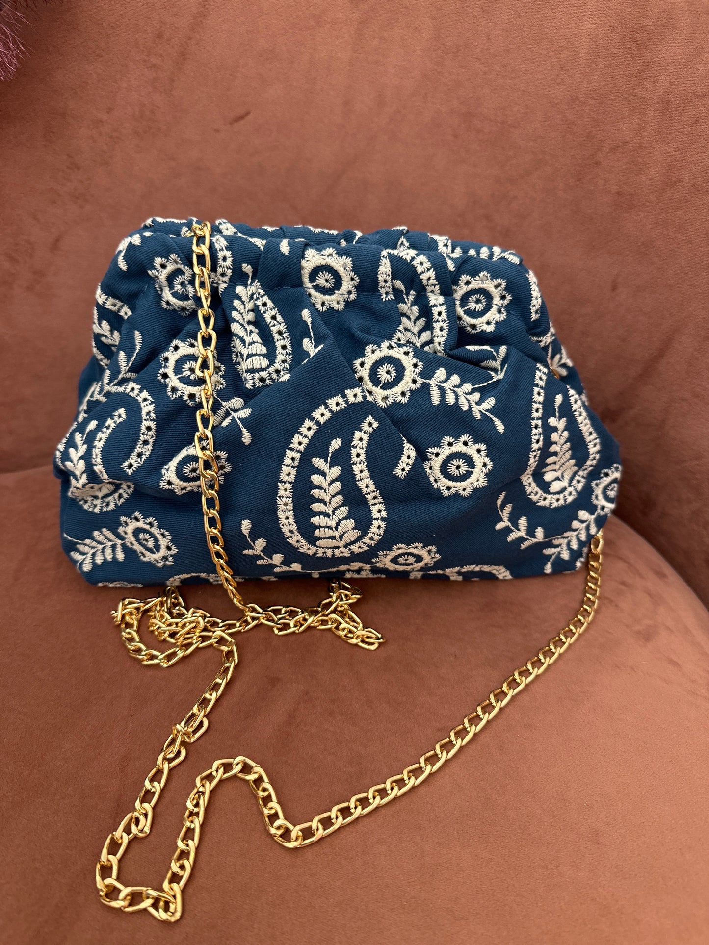Clutch sangallo con tracolla