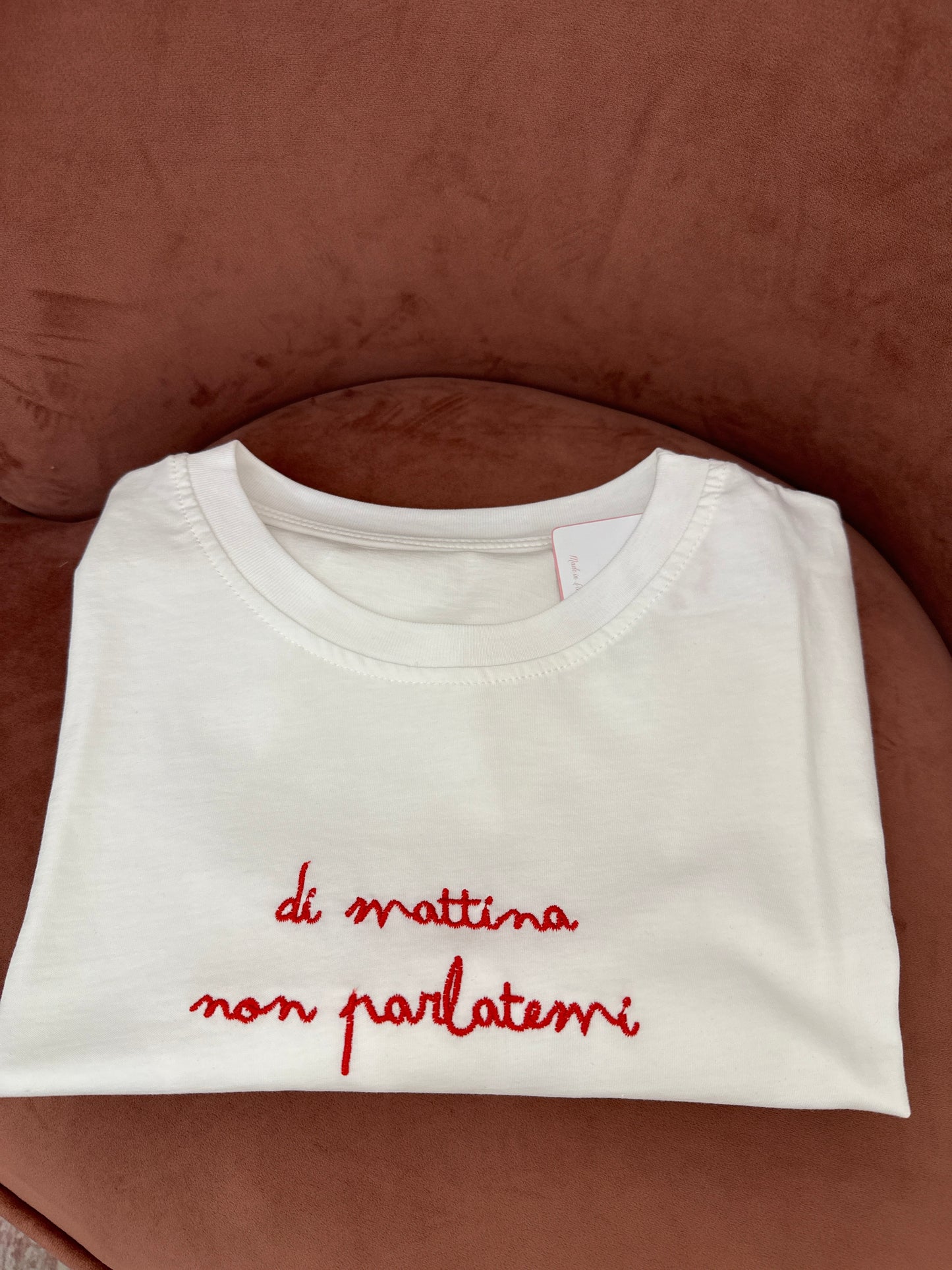 Tshirt scritta Ricamata