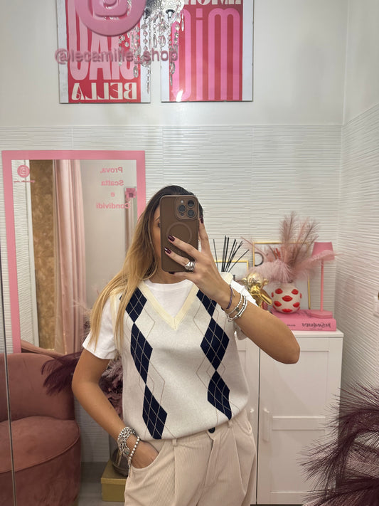 Gilet rombi con tshirt panna