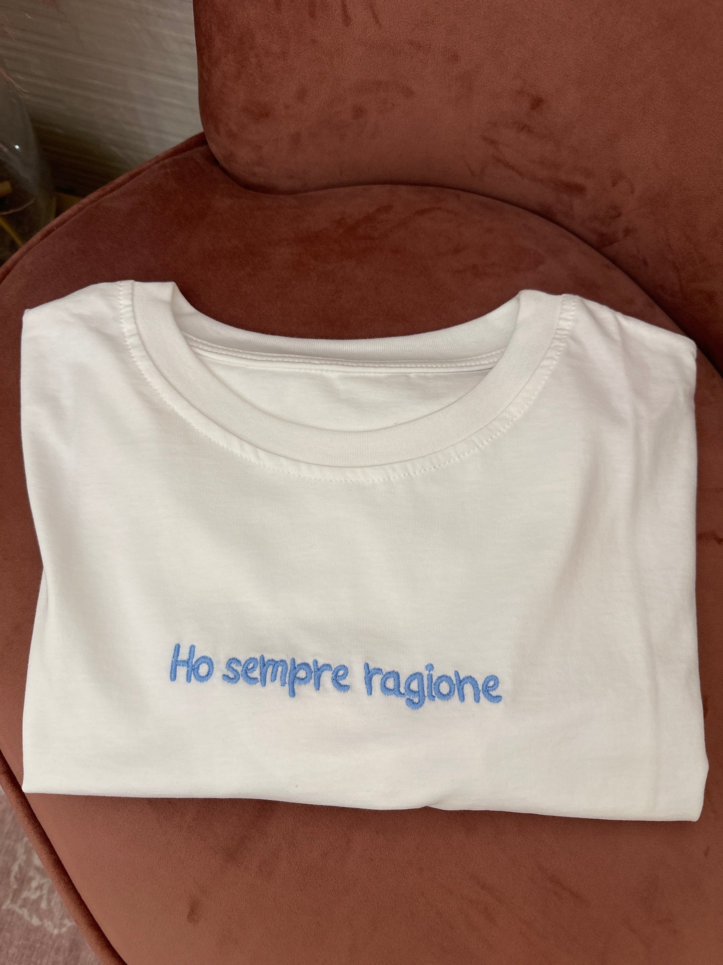 Tshirt scritta Ricamata