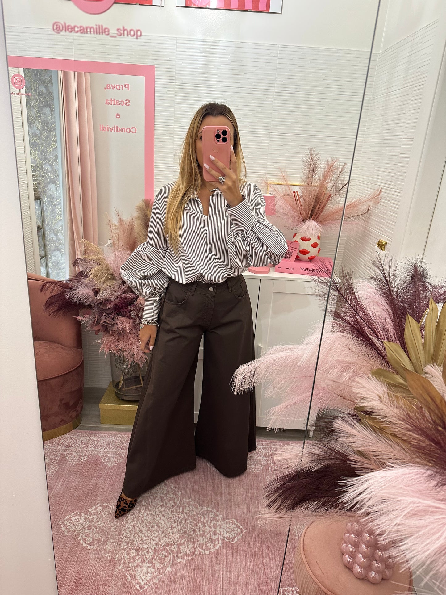 Pantalone gamba ampia