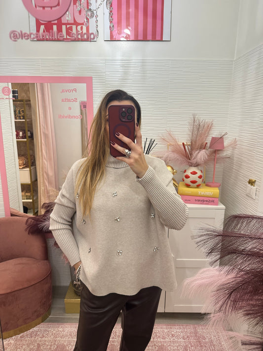 Dolcevita ampio con applicazioni