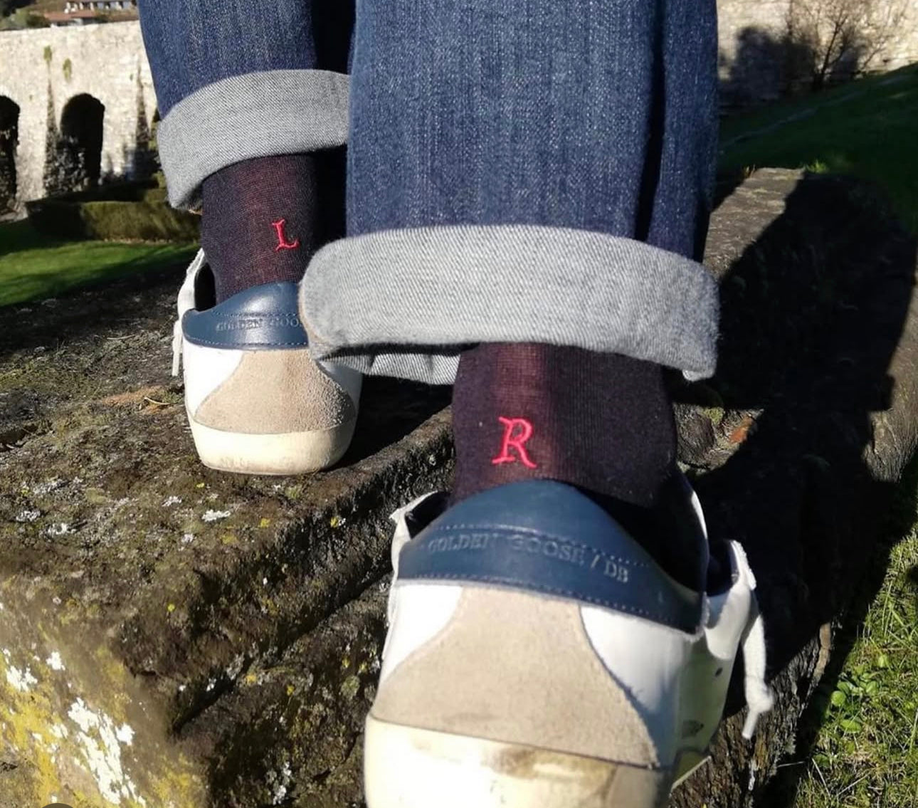 Calza uomo iniziale ricamata